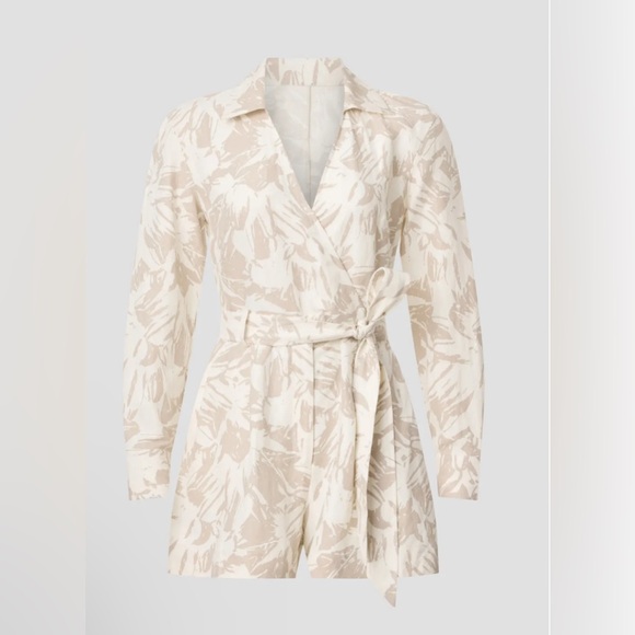 Club Monaco Pants - Club Monaco Wrap Waist Romper with Pockets!